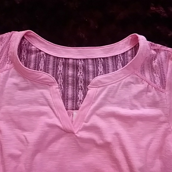 Pink back lace top - Picture 3 of 5